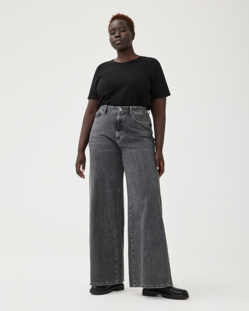 Front of a model wearing a size 14X33 NCE PLUS - WIDE LEG | GRIS in GRIS by Warp + Weft. | dia_product_style_image_id:293041